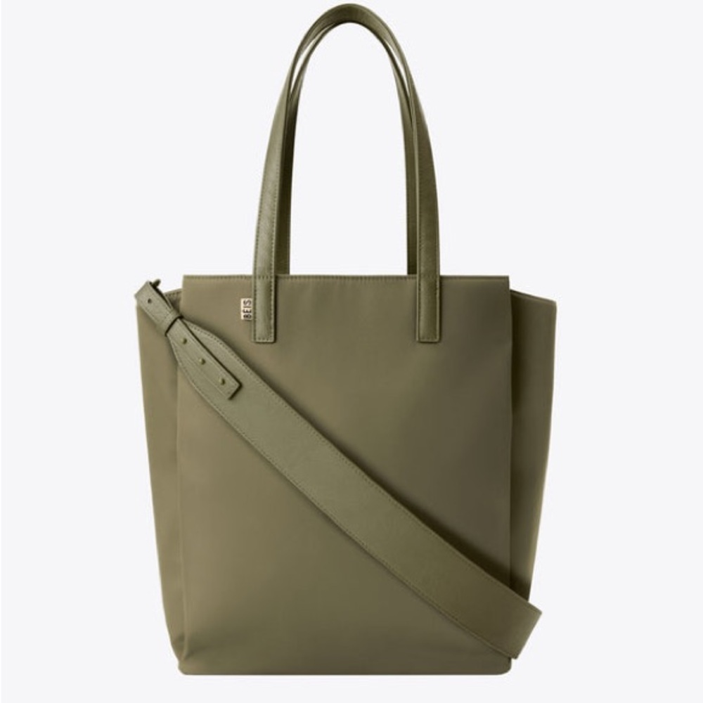 Beis The Commuter Tote 
in Olive